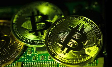 Bitcoin, Coinbase Rise as Trading Week Begins