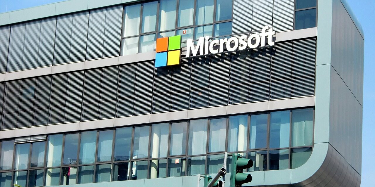 Microsoft Poised to Restrict Rivals’ Access to Search Data