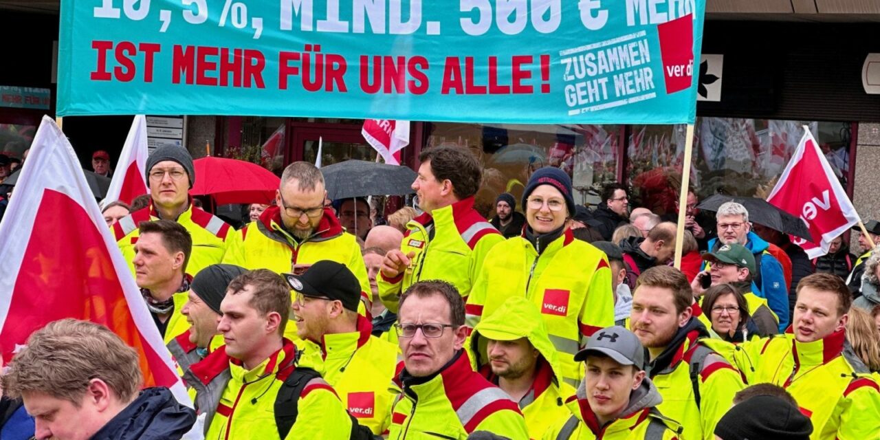 Germany’s Workers Stage Massive Strike, Demand Pay Hike