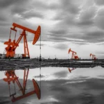 Brent Drops as Hormuz Traffic Eases Market Pressure