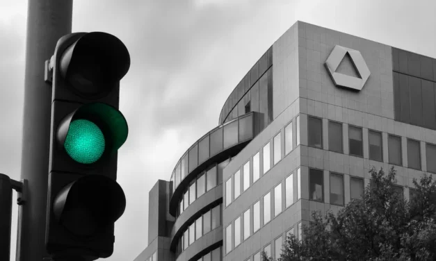 UniCredit’s Strike on Commerzbank Faces Berlin’s Terms
